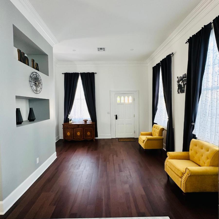 The Luxurious French Quarter Apartment